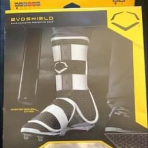 Black Evoshield Leg guard.